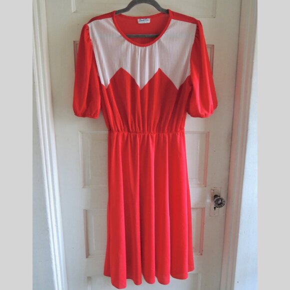 Sandi Dee Vintage 70s Red & White Puff Sleeve Pleat Top Dress  14 L/XL - Picture 2 of 7